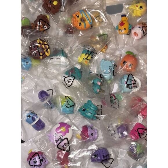 #18 Shopkins Blind Shopping Basket Seasons 1-4 Random Lot Rare Ultra Rare Some - Picture 9 of 14
